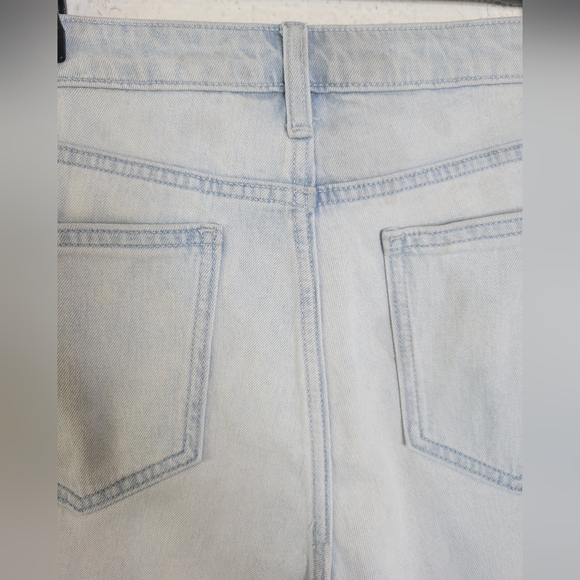 Elizabeth and James Cut Off Shorts Sz 28 Denim Raw Hem Light Wash Organic Cotton - Picture 6 of 15